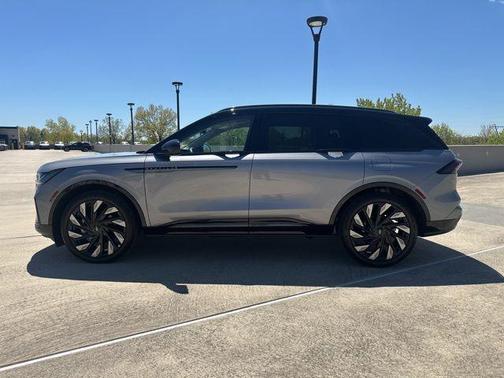 Gray Metallic 2025 Lincoln Nautilus Reserve