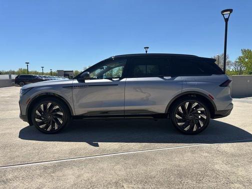 Gray Metallic 2025 Lincoln Nautilus Reserve