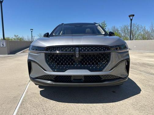 Gray Metallic 2025 Lincoln Nautilus Reserve