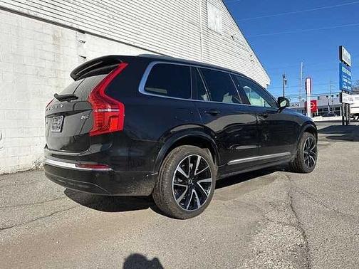 2024 Volvo XC90 Plus