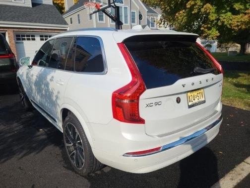 2024 Volvo XC90 B5 Plus Bright
