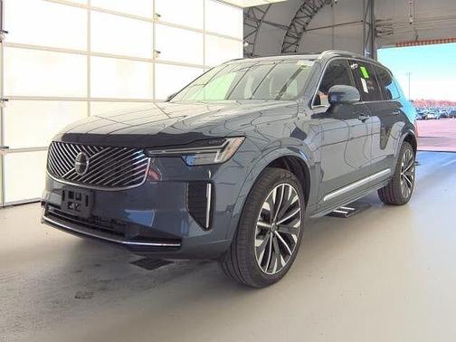 2025 Volvo XC90 Plus