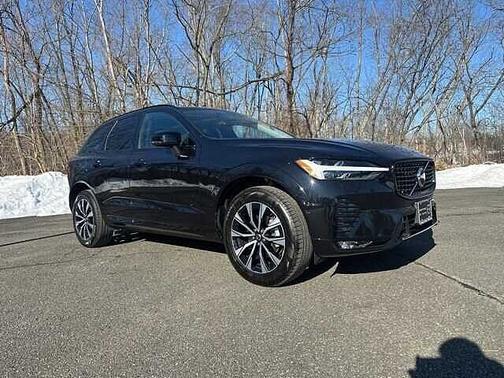 2025 Volvo XC60 Core