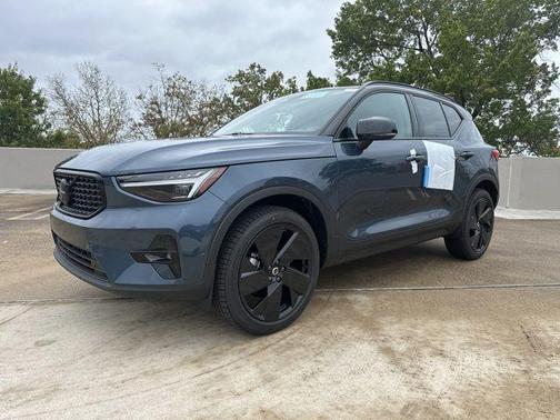 Denim Blue 2026 Volvo XC40 B5 Ultra Black Edition