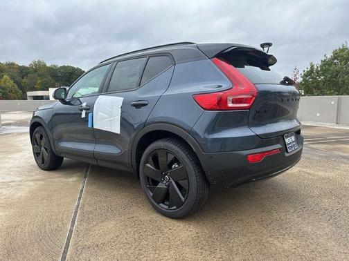Denim Blue 2026 Volvo XC40 B5 Ultra Black Edition
