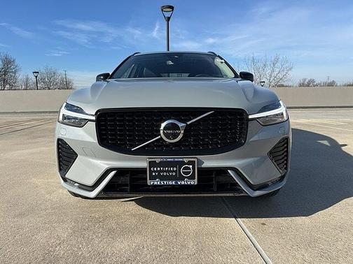 2025 Volvo XC60 Plus