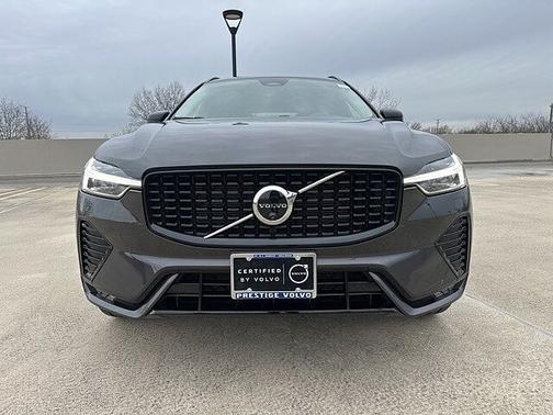 2025 Volvo XC60 Plus