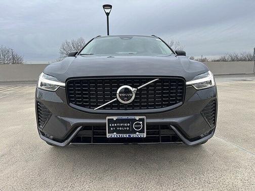 2025 Volvo XC60 Plus