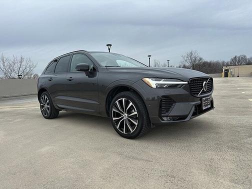 2025 Volvo XC60 Plus