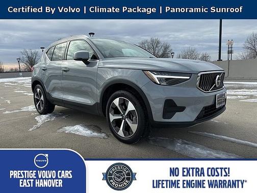 2024 Volvo XC40 Core