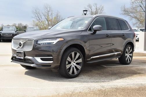 2023 Volvo XC90 Recharge Plug-In Hybrid Plus Bright 7-Seater