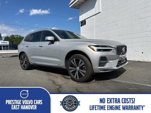 Silver 2022 Volvo XC60 B6 Inscription