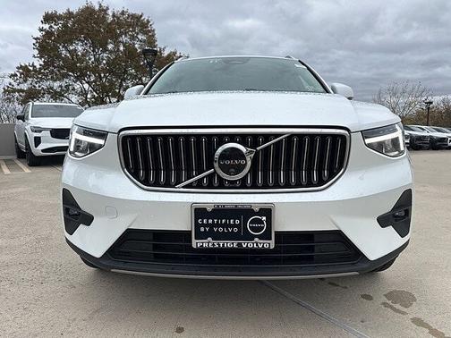 2025 Volvo XC40 Plus