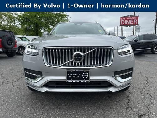 2023 Volvo XC90 B5 AWD Plus