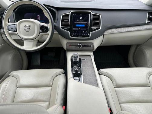 Denim Blue Metallic 2023 Volvo XC90 Recharge Plug-In Hybrid T8 Ultimate Bright Theme 7-Seater