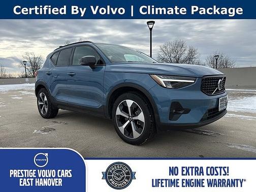 2025 Volvo XC40 Plus