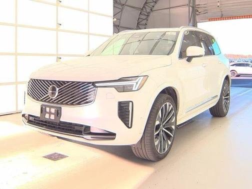 2025 Volvo XC90 Plus