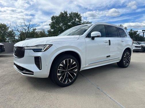 Crystal White Pearl 2027 Volvo XC90 B6 PLUS
