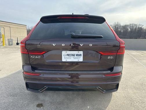 Mulberry Metallic 2026 Volvo XC60 B5 Plus