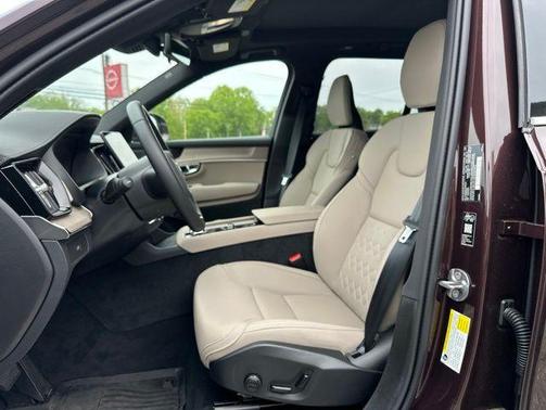 Mulberry Red 2026 Volvo XC90 B6 Plus 7-Seater