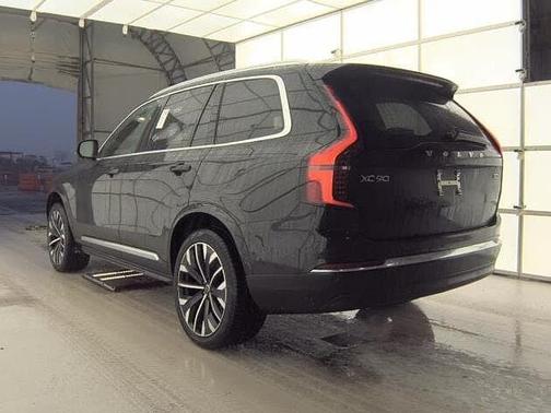 2025 Volvo XC90 Plus