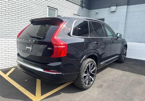 Onyx Black Metallic 2025 Volvo XC90 B5 Plus