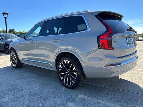 Metallic 2026 Volvo XC90 B6 Plus 7-Seater