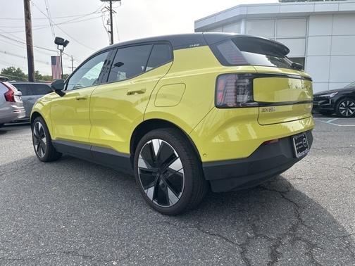 2025 Volvo EX30 Single Motor Extended Range Ultra