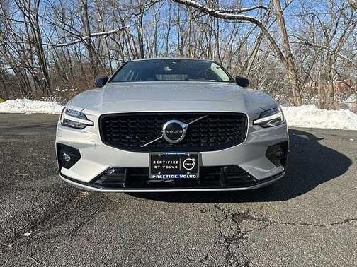 2025 Volvo S60 Core