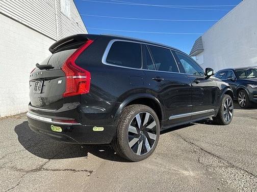 2024 Volvo XC90 Plus