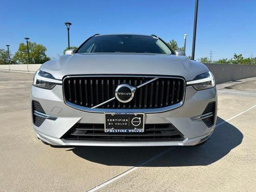 Silver 2023 Volvo XC60 B5 Core