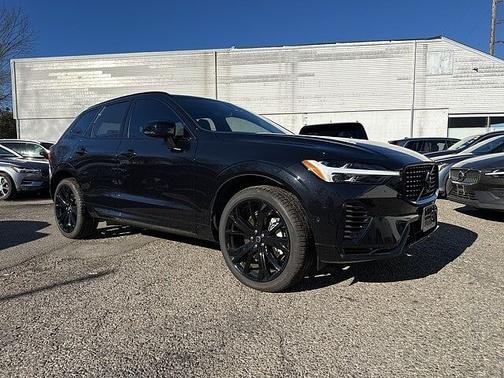 2024 Volvo XC60 T8 Ultimate Black Edition