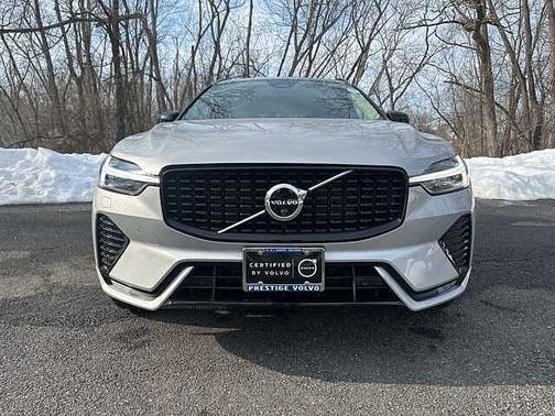 2025 Volvo XC60 Plus