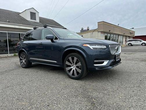 Denim Blue Metallic 2023 Volvo XC90 B6 Ultimate 6-Seater
