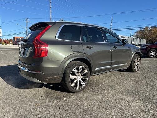 2022 Volvo XC90 T6 AWD Inscription 7 Seater