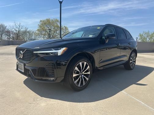 2024 Volvo XC60 B5 Core Dark