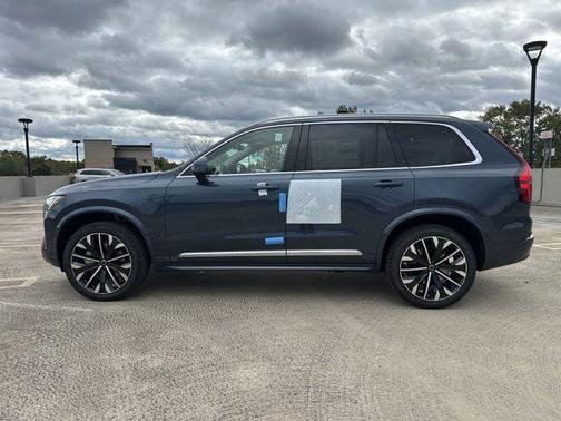 Denim Blue Metallic 2026 Volvo XC90 B6 Ultra 7-Seater