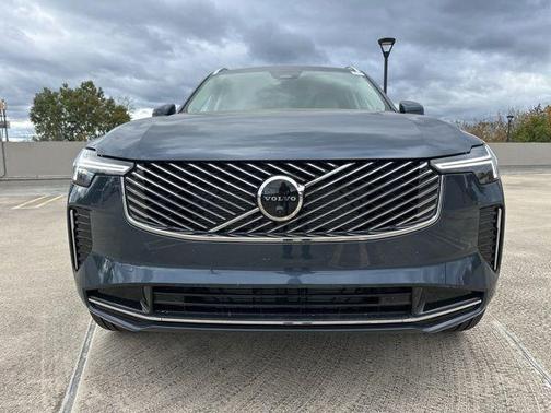 Denim Blue Metallic 2026 Volvo XC90 B6 Ultra 7-Seater