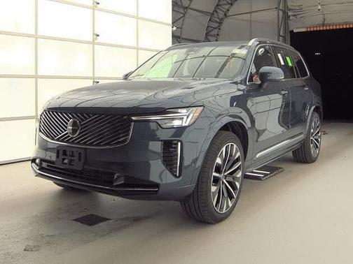 2025 Volvo XC90 Plus