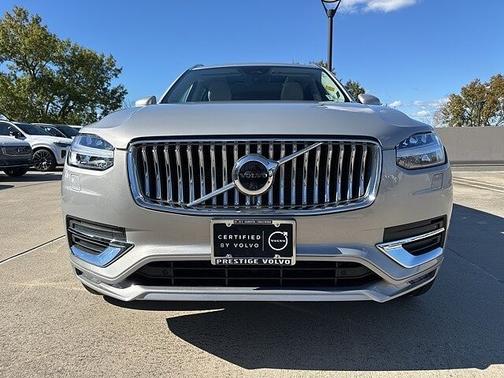 2023 Volvo XC90 Plus