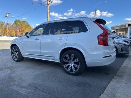 2024 Volvo XC90 B6 Ultimate Bright 7-Seater