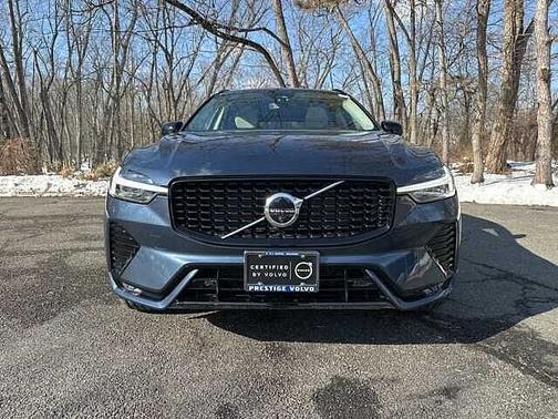 2023 Volvo XC60 Plus