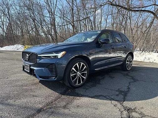 2023 Volvo XC60 Plus