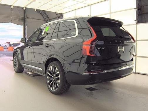 2025 Volvo XC90 Plus