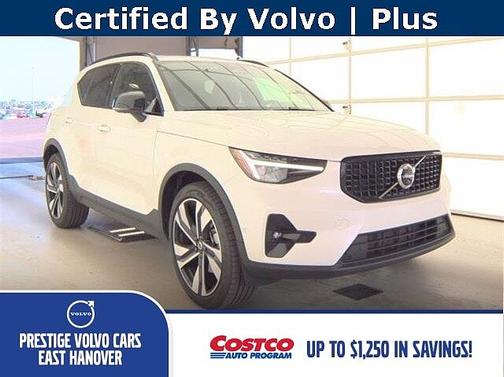 2025 Volvo XC40 Plus