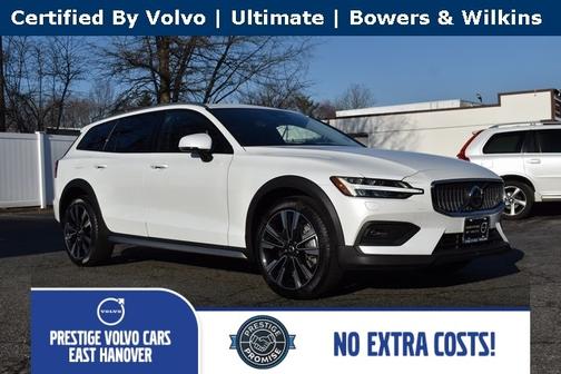 2024 Volvo V60 Cross Country B5 Ultimate