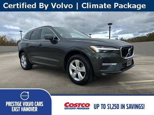 2022 Volvo XC60 B5 AWD Momentum