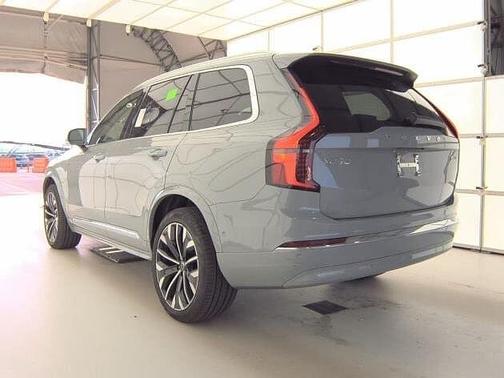 2025 Volvo XC90 Plus