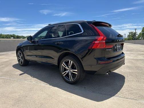 Onyx Black Metallic 2019 Volvo XC60 T6 Momentum