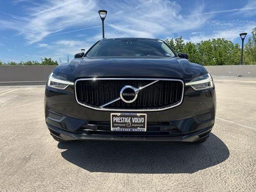 Onyx Black Metallic 2019 Volvo XC60 T6 Momentum